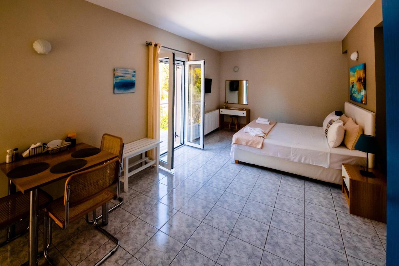 Pessada Bay Studios And Apartments Pesádha Exteriör bild