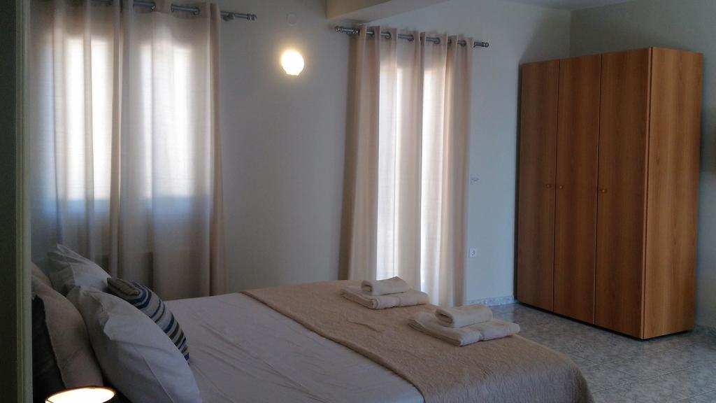 Pessada Bay Studios And Apartments Pesádha Exteriör bild